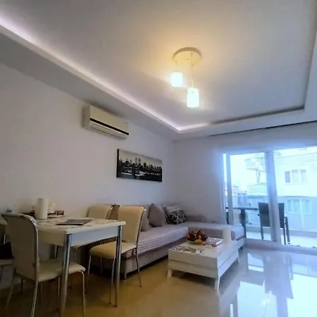 Very Close To Cleopatra Beach. Apartment