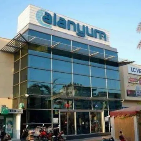 Very Close To Cleopatra Beach. Apartament Alanya